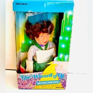 The Wizard Of Oz 1988 Munchkins Margaret Fashion Doll New Turner Ent #8876 Read